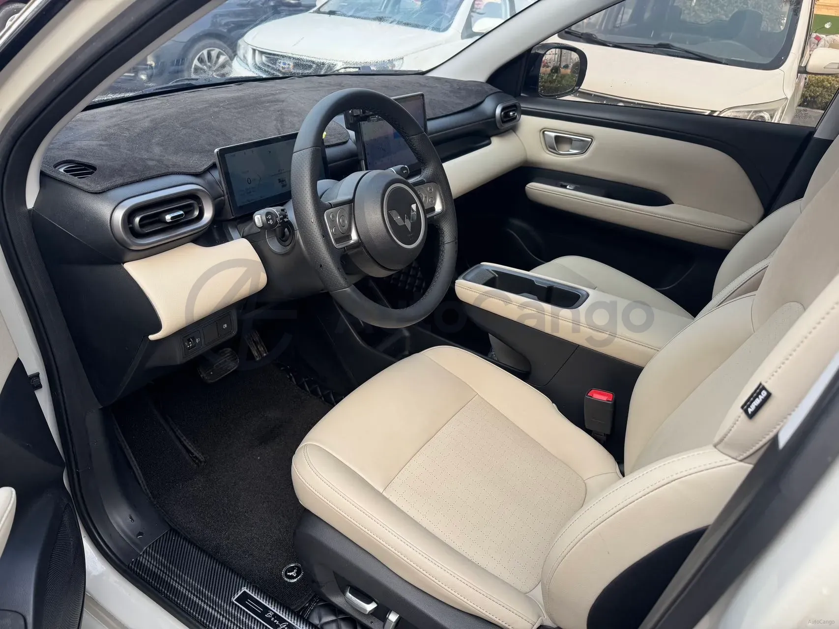2024 WuLing BinGuoPLUS BEV 31.9KWH,autocango,china used car exporter,china ev exporter,chinese used car exporter,chinese used ev exporter