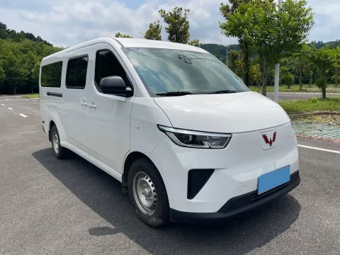 2025 WuLing YangGuang