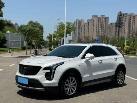 2021 CADILLAC XT4,autocango,china used car exporter,china ev exporter,chinese used car exporter,chinese used ev exporter