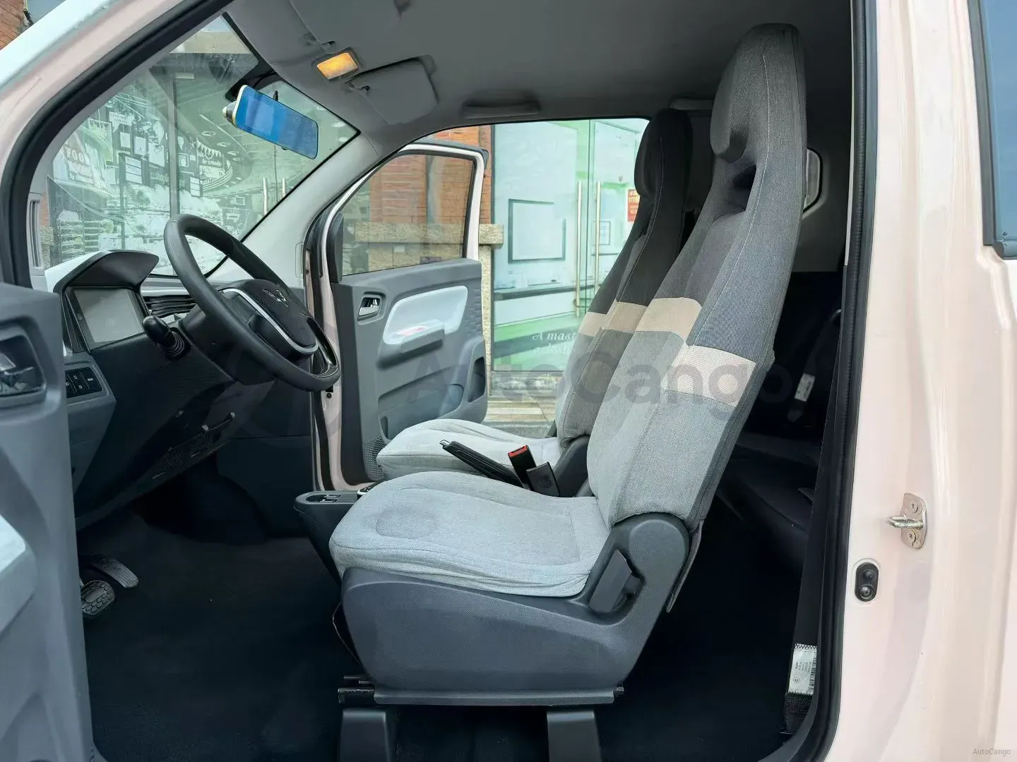 2022 WuLing HongGuang MINI EV BEV 9KWH,autocango,china used car exporter,china ev exporter,chinese used car exporter,chinese used ev exporter