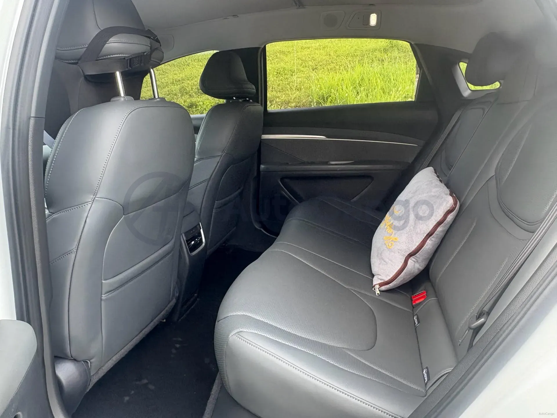 2024 Xpeng MONA M03 BEV 62.2KWH,autocango,china used car exporter,china ev exporter,chinese used car exporter,chinese used ev exporter