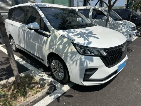2022 WuLing ZhengChen 2.0L 136HP L4 6MT,autocango,china used car exporter,china ev exporter,chinese used car exporter,chinese used ev exporter