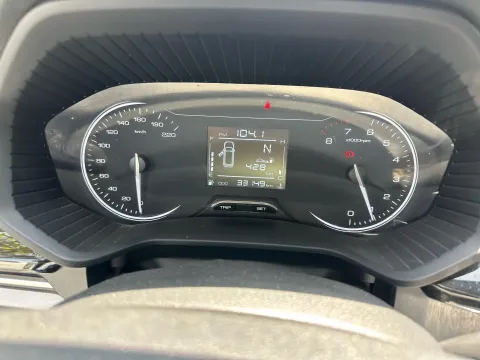 2022 WuLing ZhengChen 2.0L 136HP L4 6MT