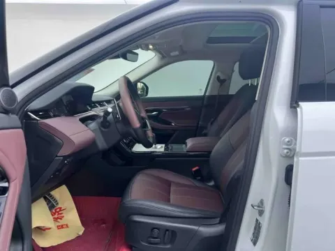 2023 Land Rover Range Rover Evoque 1.5T 200HP L3 8AT PHEV 15.5KWH,autocango,china used car exporter,china ev exporter,chinese used car exporter,chinese used ev exporter