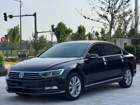 2019 VOLKSWAGEN MAGOTAN,autocango,china used car exporter,china ev exporter,chinese used car exporter,chinese used ev exporter
