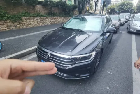 2020 VOLKSWAGEN SAGITAR,autocango,china used car exporter,china ev exporter,chinese used car exporter,chinese used ev exporter