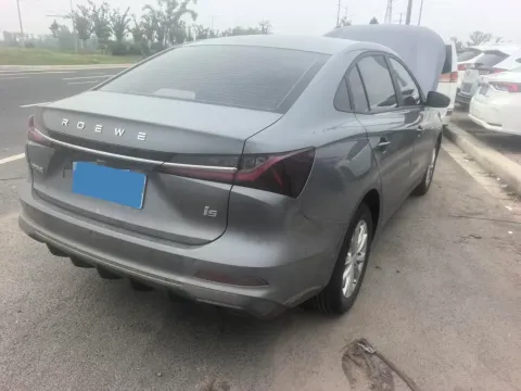 2023 Roewe i5 1.5L 129HP L4 5MT,autocango,china used car exporter,china ev exporter,chinese used car exporter,chinese used ev exporter