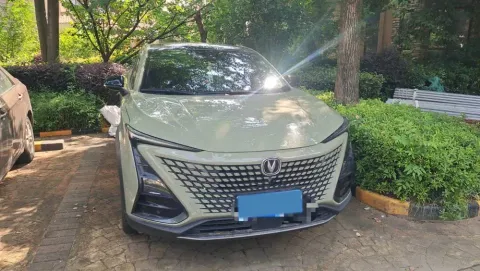 2022 ChangAn UNI-T 1.5T 188HP L4 7DCT,autocango,china used car exporter,china ev exporter,chinese used car exporter,chinese used ev exporter