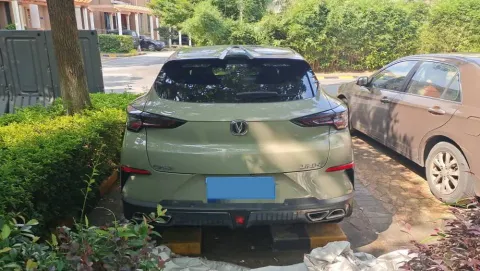 2022 ChangAn UNI-T 1.5T 188HP L4 7DCT,autocango,china used car exporter,china ev exporter,chinese used car exporter,chinese used ev exporter