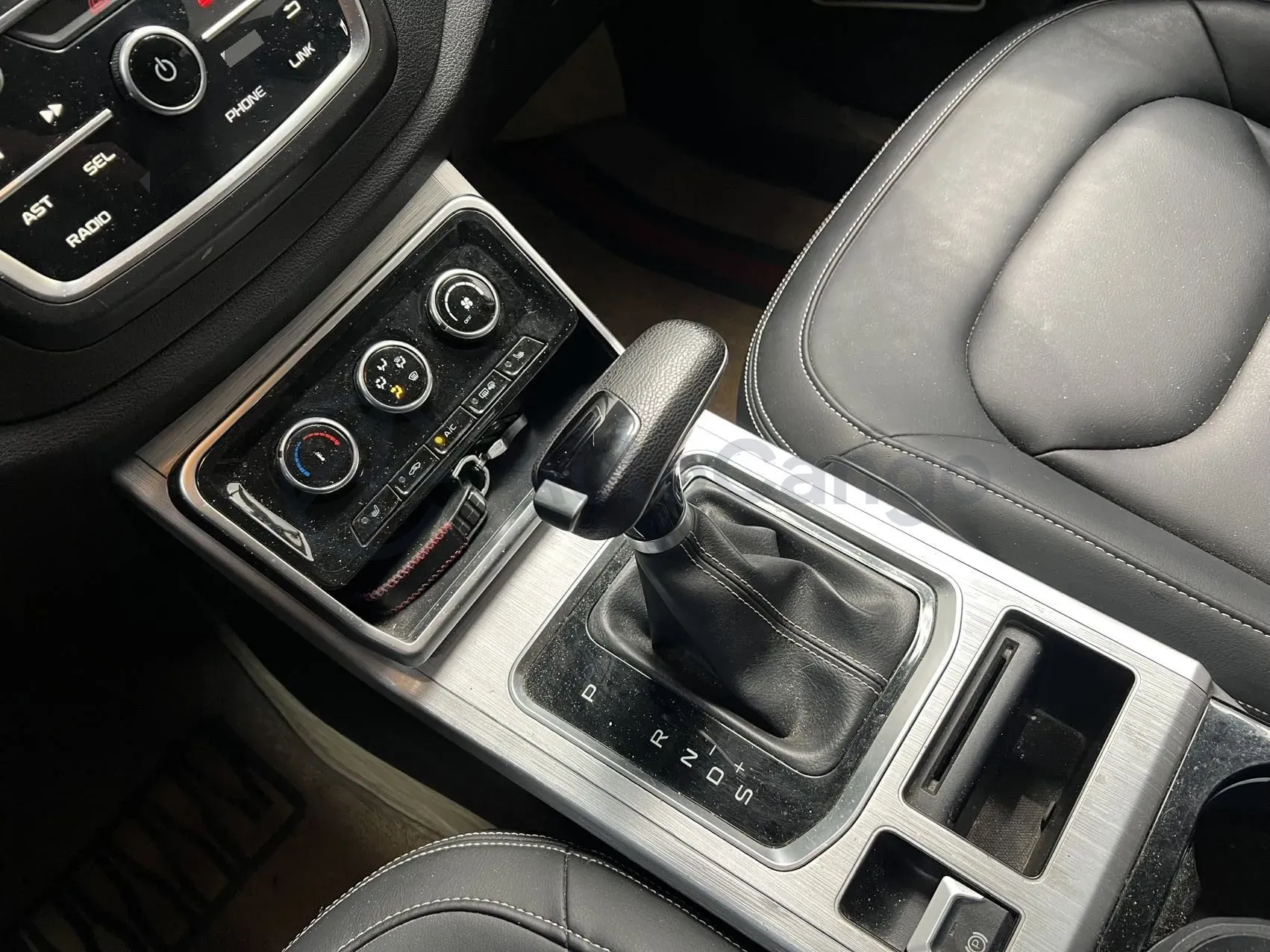 2019 Bestune X40 1.6L 114HP L4 6AT,autocango,china used car exporter,china ev exporter,chinese used car exporter,chinese used ev exporter