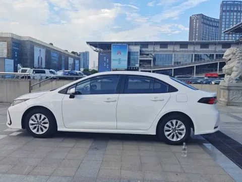 2021 Toyota Corolla 1.2T 116HP L4 CVT,autocango,china used car exporter,china ev exporter,chinese used car exporter,chinese used ev exporter