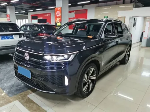 2024 VOLKSWAGEN TAVENDOR,autocango,china used car exporter,china ev exporter,chinese used car exporter,chinese used ev exporter
