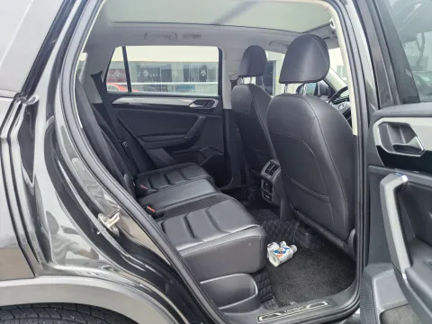 2020 Volkswagen Tayron 2.0T 186HP L4 7DCT
