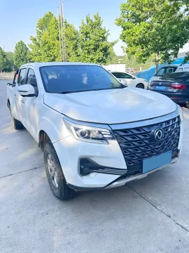 2022 Dongfeng RuiQi 7 2.0T 228HP L4 6MT,autocango,china used car exporter,china ev exporter,chinese used car exporter,chinese used ev exporter