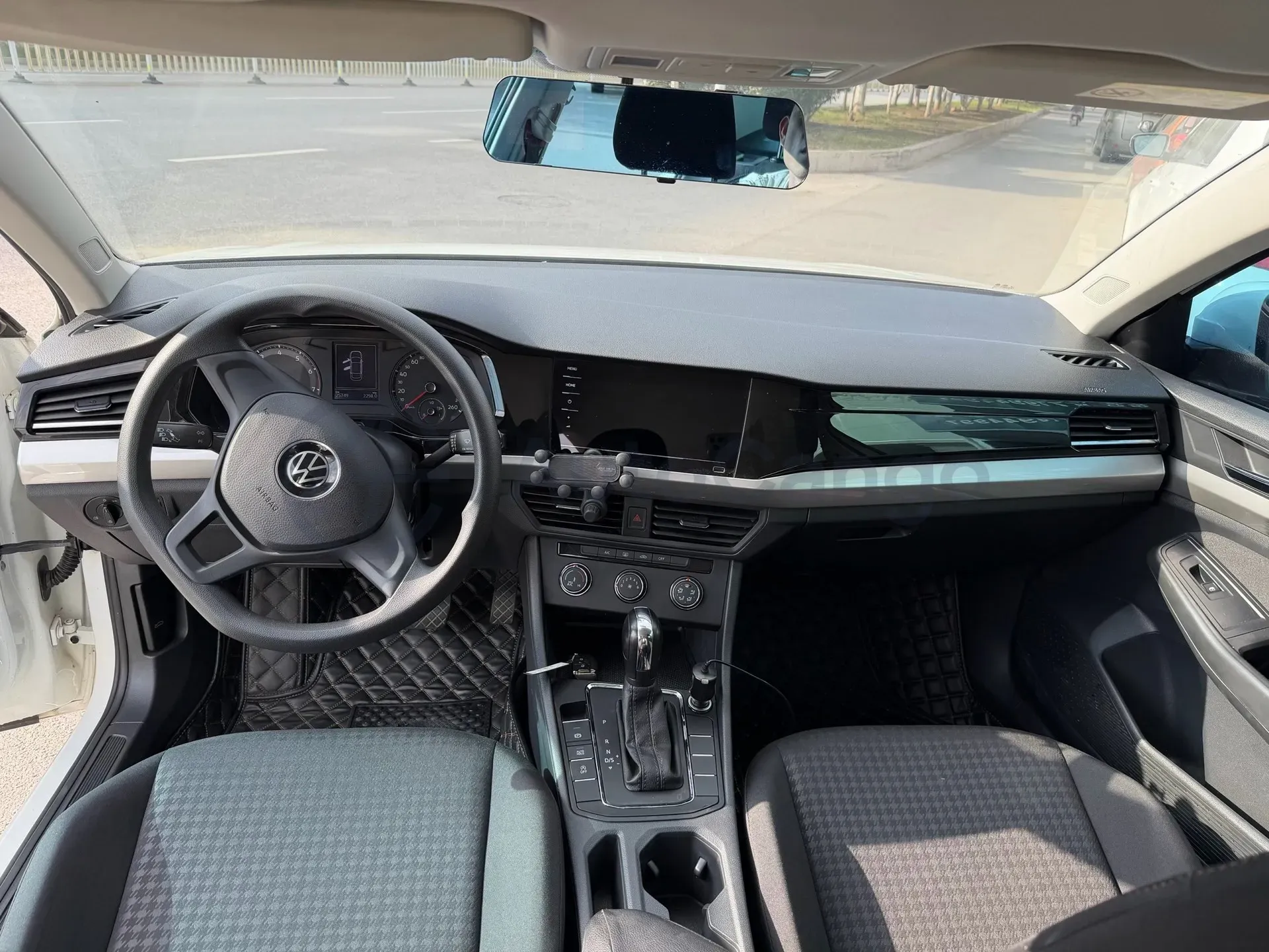 2021 Volkswagen Bora 1.5L 113HP L4 6AT,autocango,china used car exporter,china ev exporter,chinese used car exporter,chinese used ev exporter