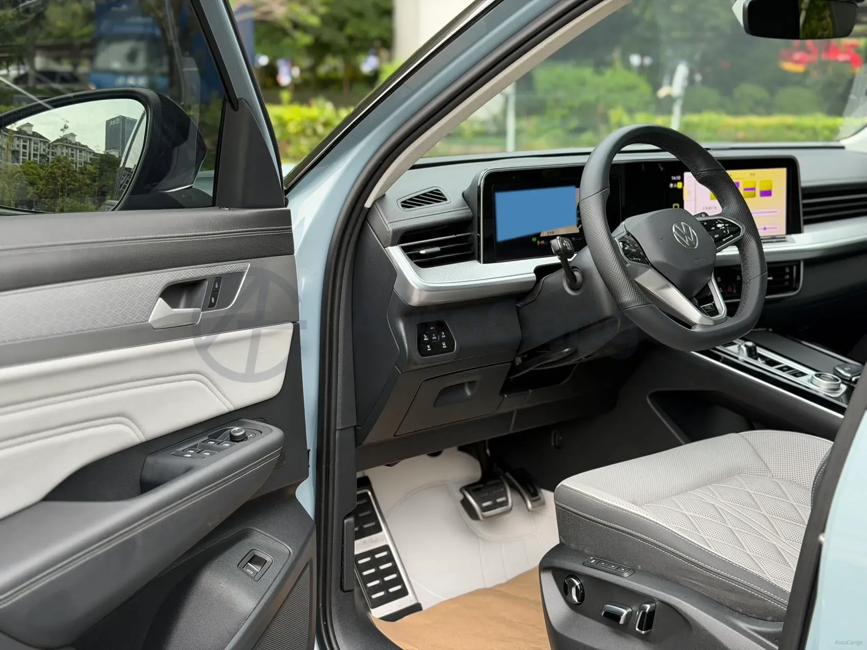 2023 Volkswagen Tavendor 2.0T 220HP L4 7DCT,autocango,china used car exporter,china ev exporter,chinese used car exporter,chinese used ev exporter