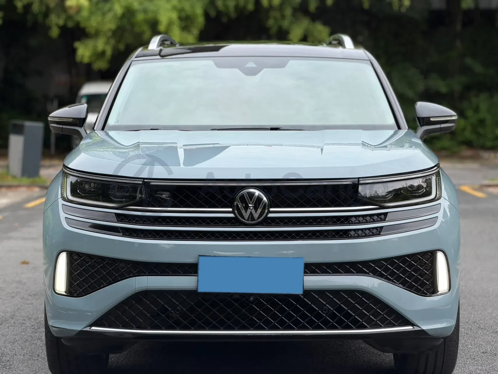 2023 Volkswagen Tavendor 2.0T 220HP L4 7DCT,autocango,china used car exporter,china ev exporter,chinese used car exporter,chinese used ev exporter