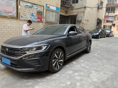 2025 VOLKSWAGEN PASSAT,autocango,china used car exporter,china ev exporter,chinese used car exporter,chinese used ev exporter