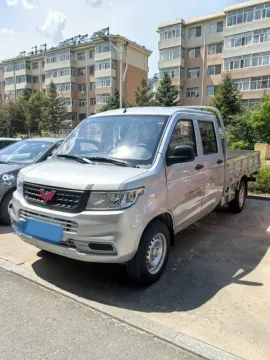 2023 WuLing RongGuang New Truck 1.5L 102HP L4 5MT,autocango,china used car exporter,china ev exporter,chinese used car exporter,chinese used ev exporter