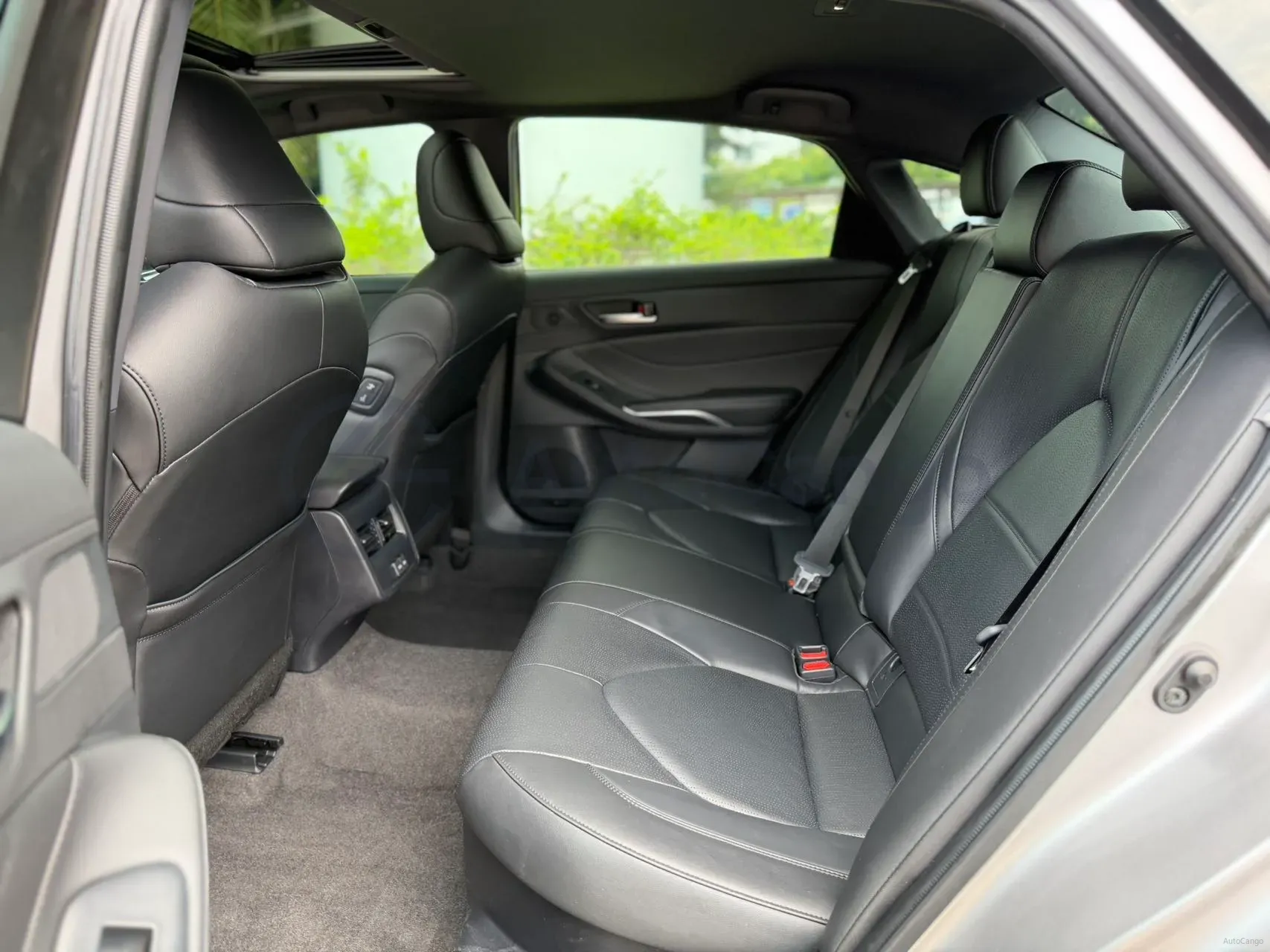 2022 Toyota Avalon 2.5L 178HP L4 E-CVT Hybrid,autocango,china used car exporter,china ev exporter,chinese used car exporter,chinese used ev exporter
