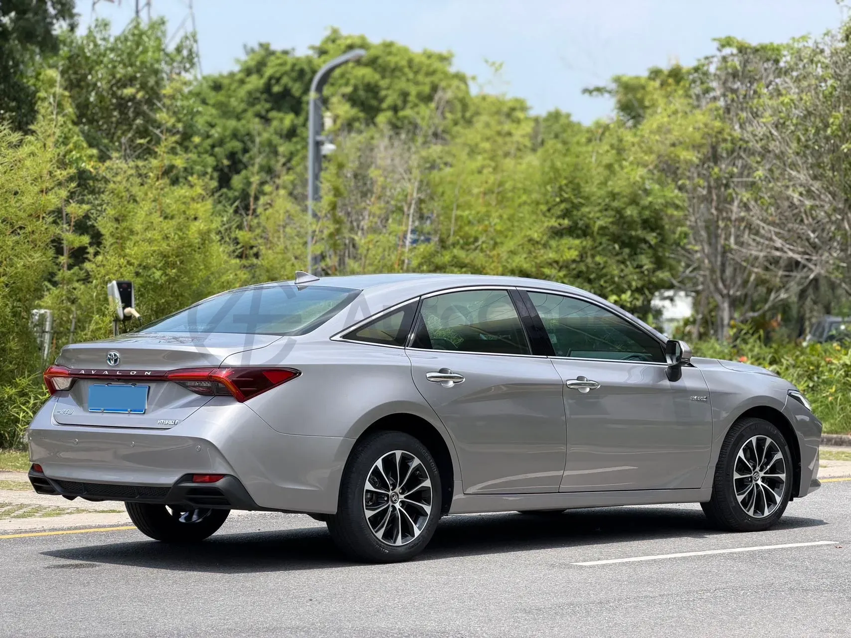 2022 Toyota Avalon 2.5L 178HP L4 E-CVT Hybrid,autocango,china used car exporter,china ev exporter,chinese used car exporter,chinese used ev exporter