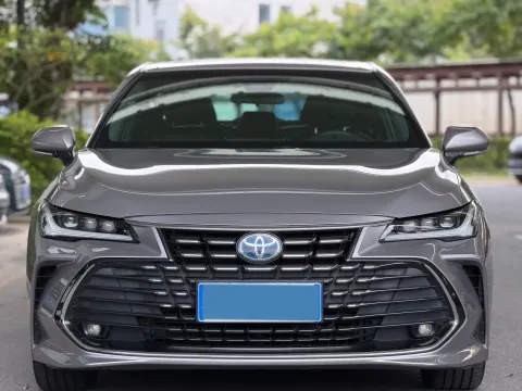 2022 Toyota Avalon 2.5L 178HP L4 E-CVT Hybrid