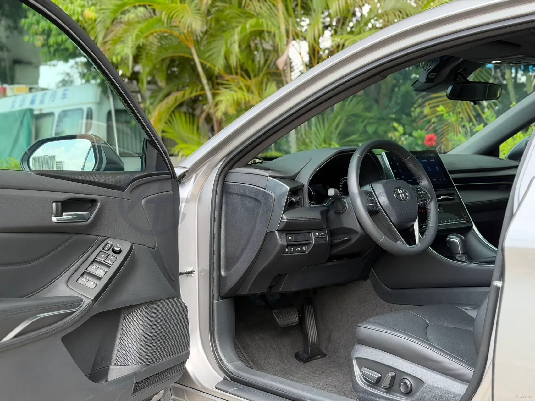 2022 Toyota Avalon 2.5L 178HP L4 E-CVT Hybrid,autocango,china used car exporter,china ev exporter,chinese used car exporter,chinese used ev exporter