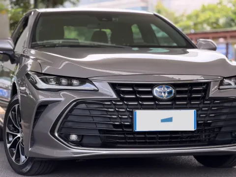 2022 Toyota Avalon 2.5L 178HP L4 E-CVT Hybrid