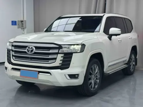 2022 TOYOTA LAND CRUISER,autocango,china used car exporter,china ev exporter,chinese used car exporter,chinese used ev exporter