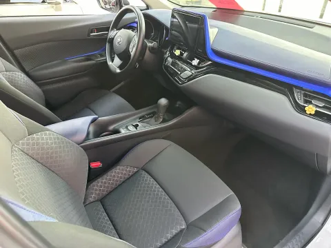 2022 Toyota C-HR 2.0L 171HP L4 CVT
