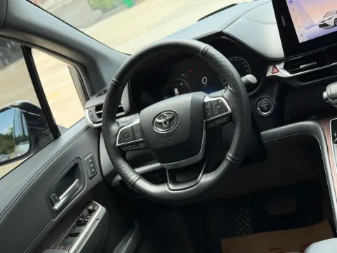 2024 Toyota Granvia 2.5L 189HP L4 E-CVT Hybrid