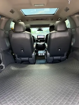 2024 Toyota Granvia 2.5L 189HP L4 E-CVT Hybrid