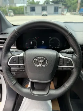 2024 Toyota Granvia 2.5L 189HP L4 E-CVT Hybrid