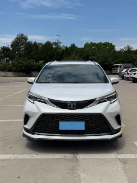 2024 Toyota Granvia 2.5L 189HP L4 E-CVT Hybrid