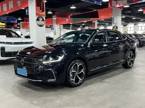 2025 VOLKSWAGEN PASSAT,autocango,china used car exporter,china ev exporter,chinese used car exporter,chinese used ev exporter
