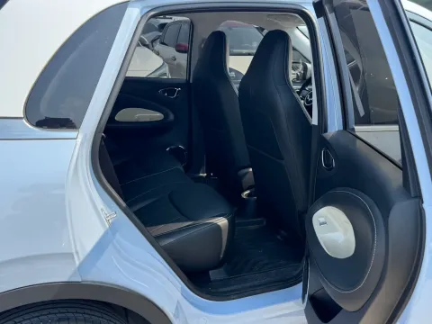 2024 WuLing BinGuo BEV 37.9KWH