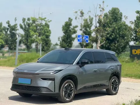 2025 TOYOTA BZ3X,autocango,china used car exporter,china ev exporter,chinese used car exporter,chinese used ev exporter