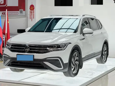 2023 VOLKSWAGEN TIGUAN L,autocango,china used car exporter,china ev exporter,chinese used car exporter,chinese used ev exporter