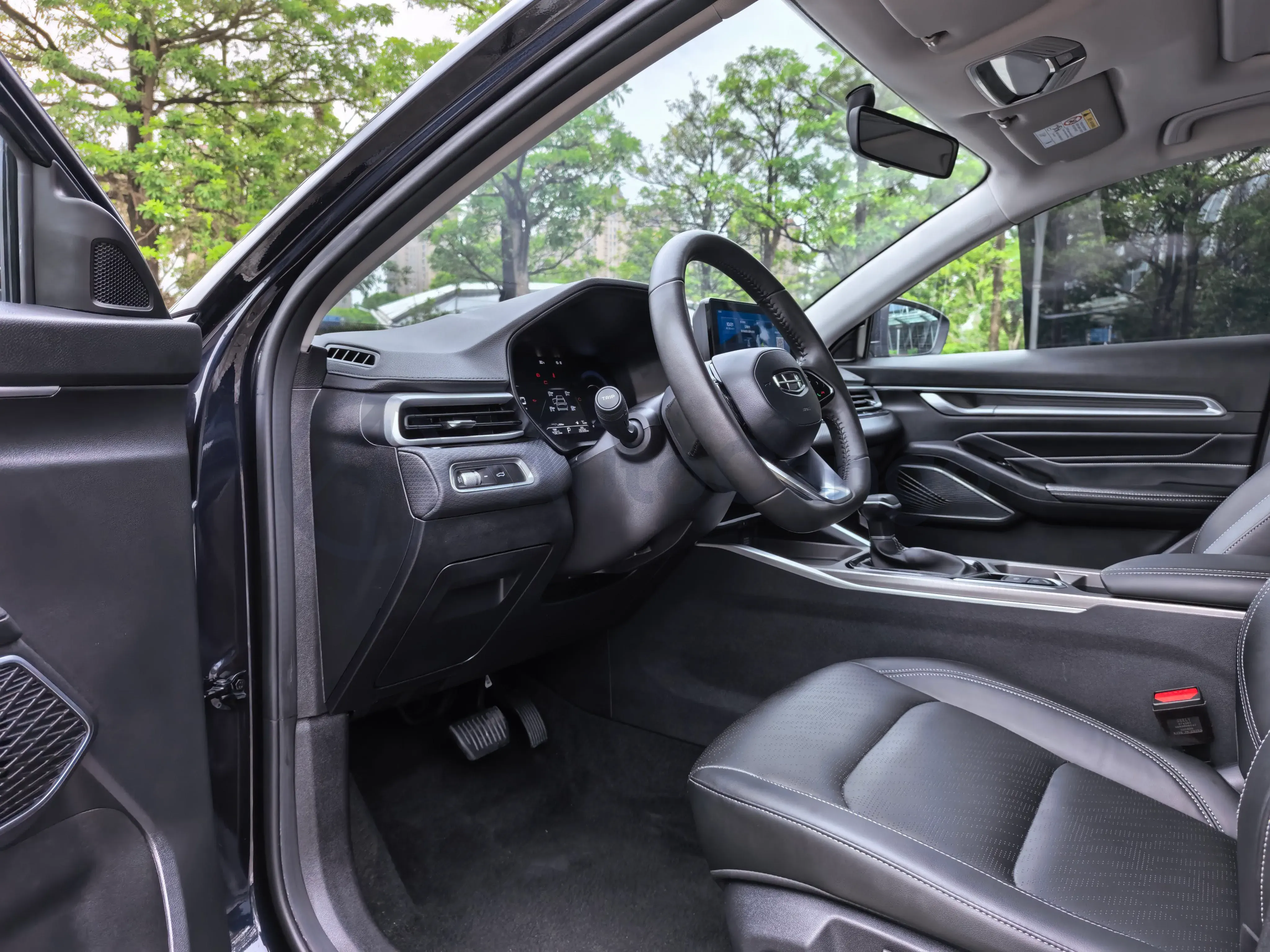 2022 Geely Emgrand 1.5L 114HP L4 CVT,autocango,china used car exporter,china ev exporter,chinese used car exporter,chinese used ev exporter