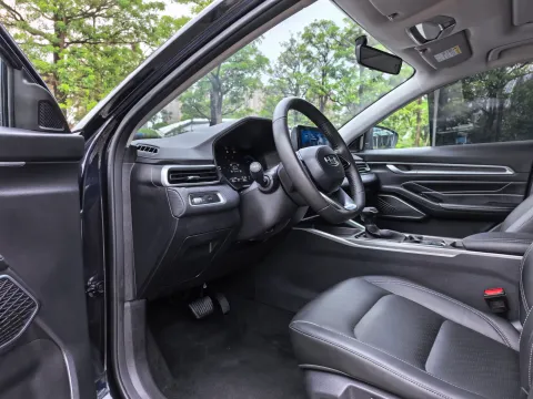 2022 Geely Emgrand 1.5L 114HP L4 CVT