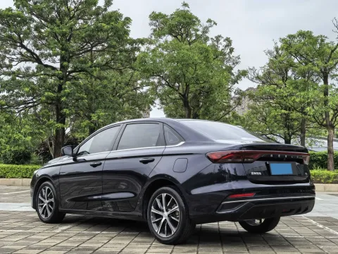 2022 Geely Emgrand 1.5L 114HP L4 CVT