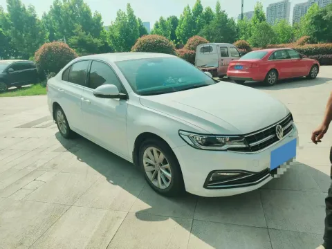 2020 Volkswagen Bora 1.5L 113HP L4 6AT