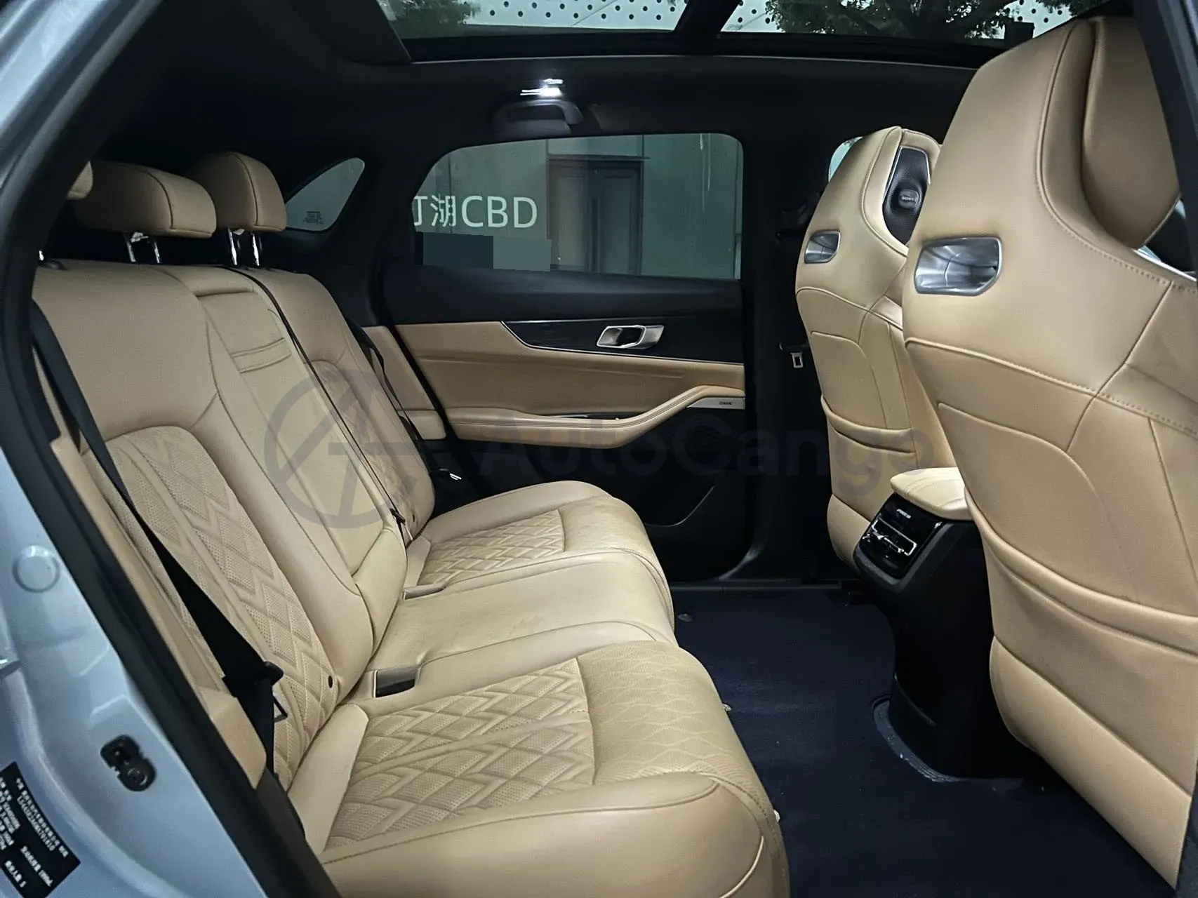 2021 ChangAn UNI-K 2.0T 233HP L4 8AT,autocango,china used car exporter,china ev exporter,chinese used car exporter,chinese used ev exporter