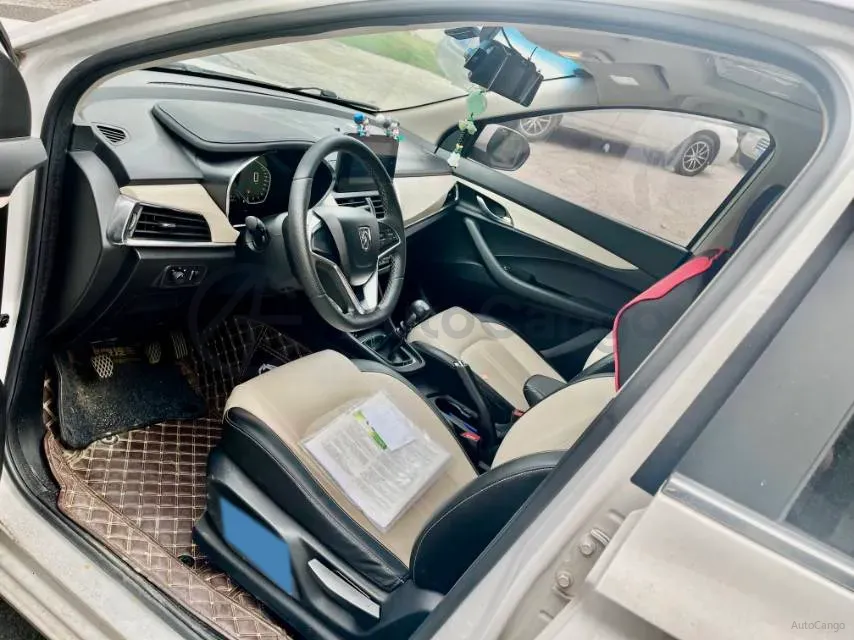2018 BaoJun 360 1.5L 112HP L4 6MT,autocango,china used car exporter,china ev exporter,chinese used car exporter,chinese used ev exporter