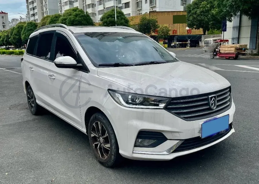 2018 BaoJun 360 1.5L 112HP L4 6MT,autocango,china used car exporter,china ev exporter,chinese used car exporter,chinese used ev exporter