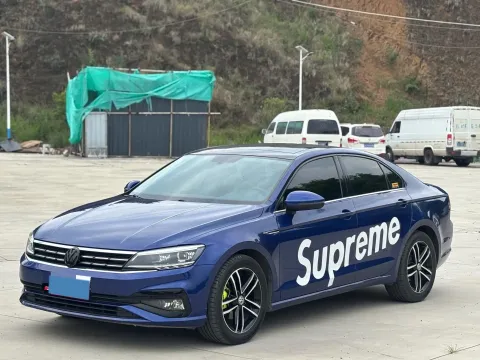 2021 VOLKSWAGEN T-ROC,autocango,china used car exporter,china ev exporter,chinese used car exporter,chinese used ev exporter
