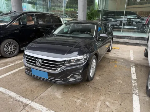 2020 VOLKSWAGEN PASSAT,autocango,china used car exporter,china ev exporter,chinese used car exporter,chinese used ev exporter