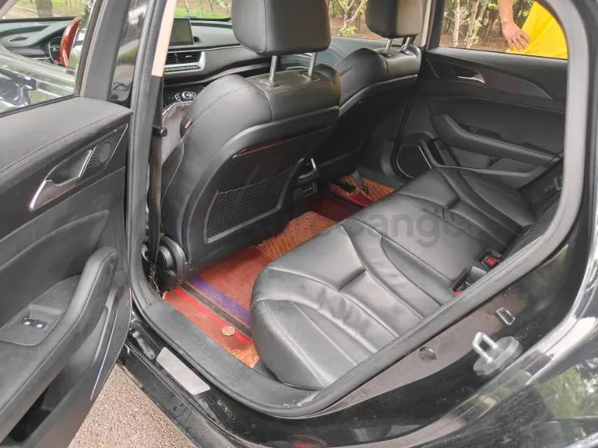 2022 HongQi H5 1.5T 169HP L4 7DCT,autocango,china used car exporter,china ev exporter,chinese used car exporter,chinese used ev exporter