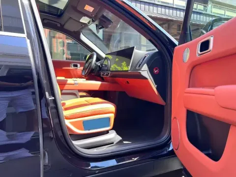 2023 Li L8 Range Extended 154HP REEV 40.9KWH,autocango,china used car exporter,china ev exporter,chinese used car exporter,chinese used ev exporter