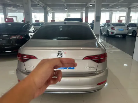 2021 Volkswagen Sagitar 1.4T 150HP L4 7DCT